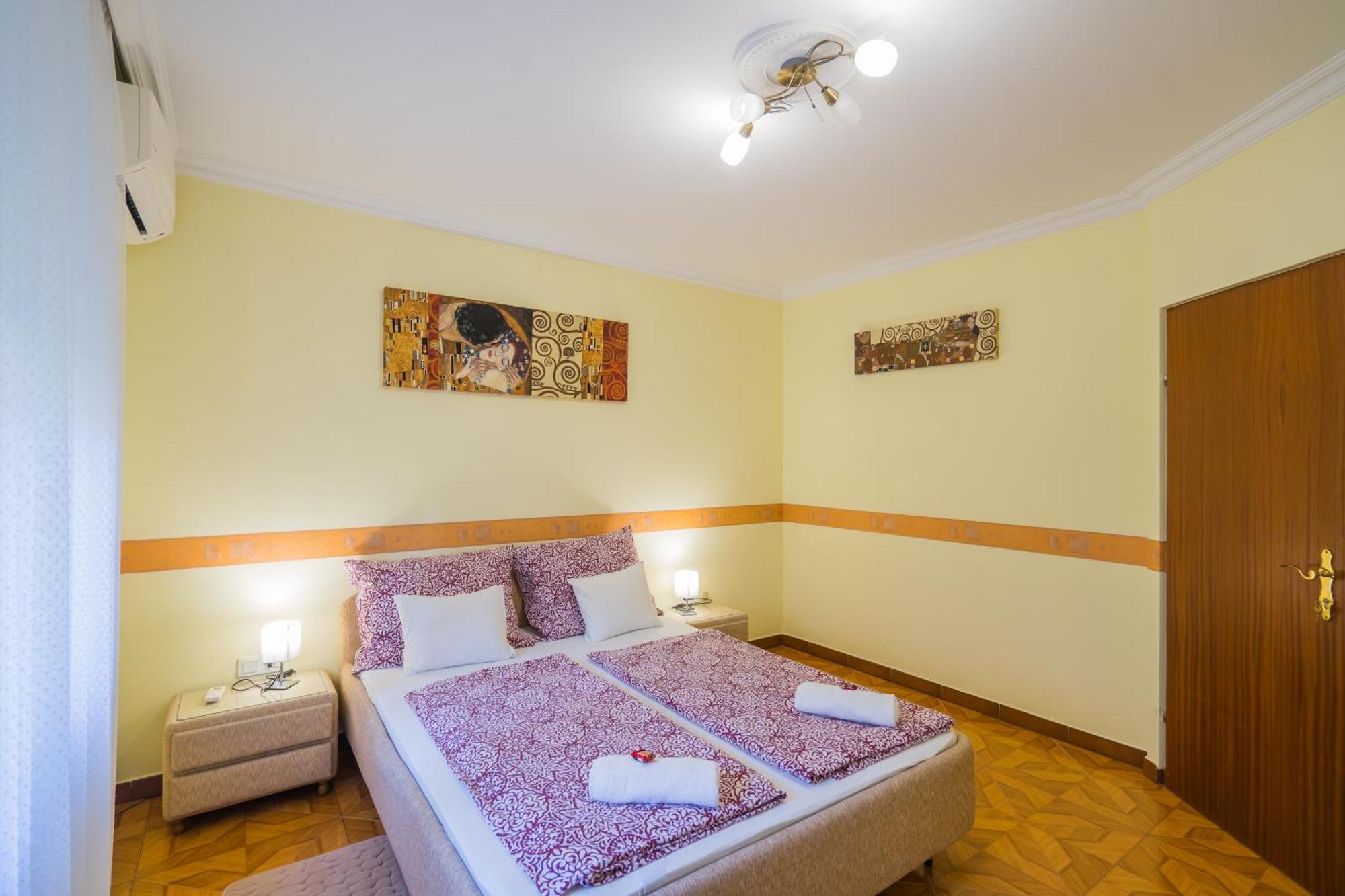 Korponyi Villa Siofok Luaran gambar