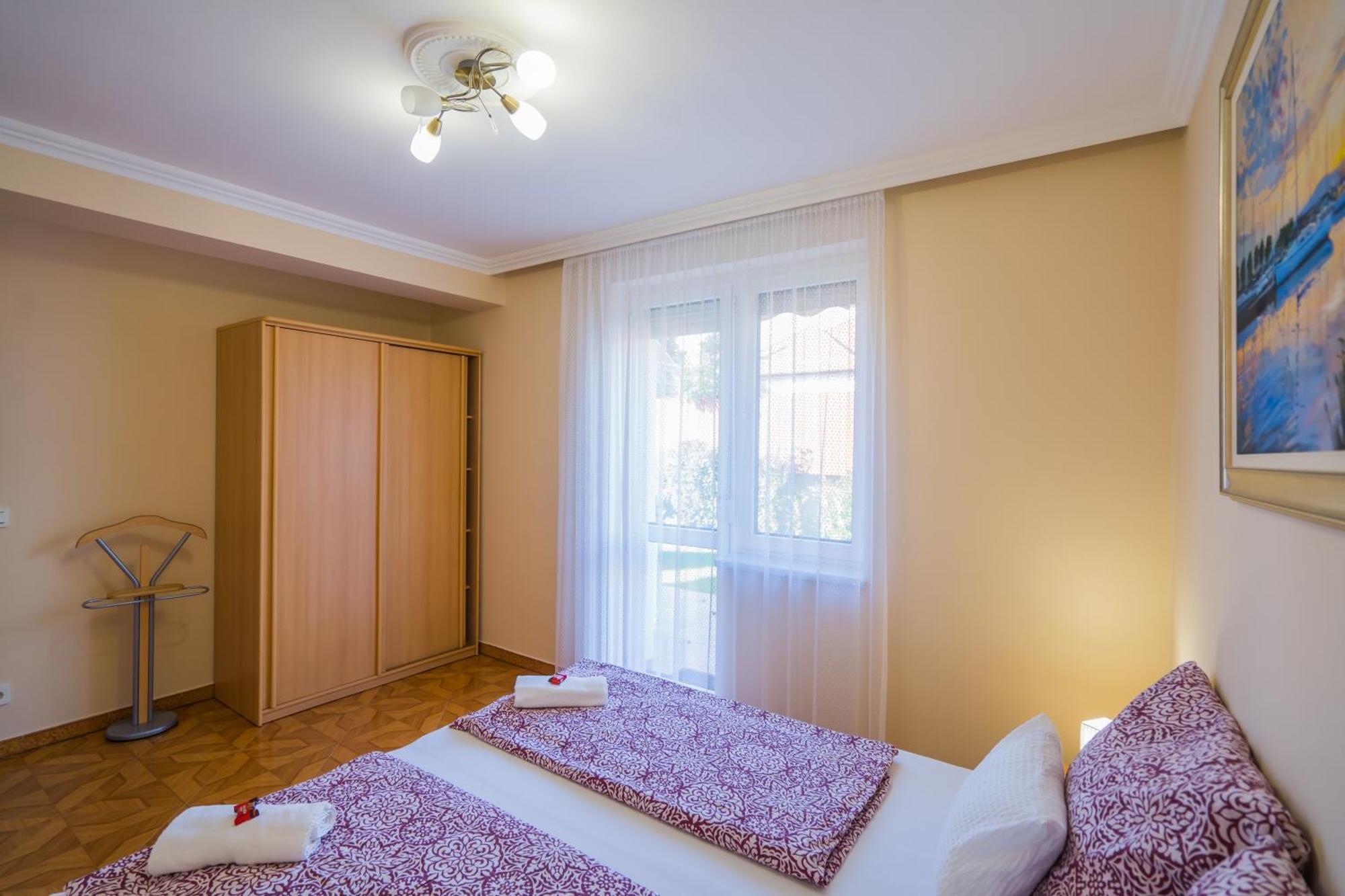 Korponyi Villa Siofok Luaran gambar