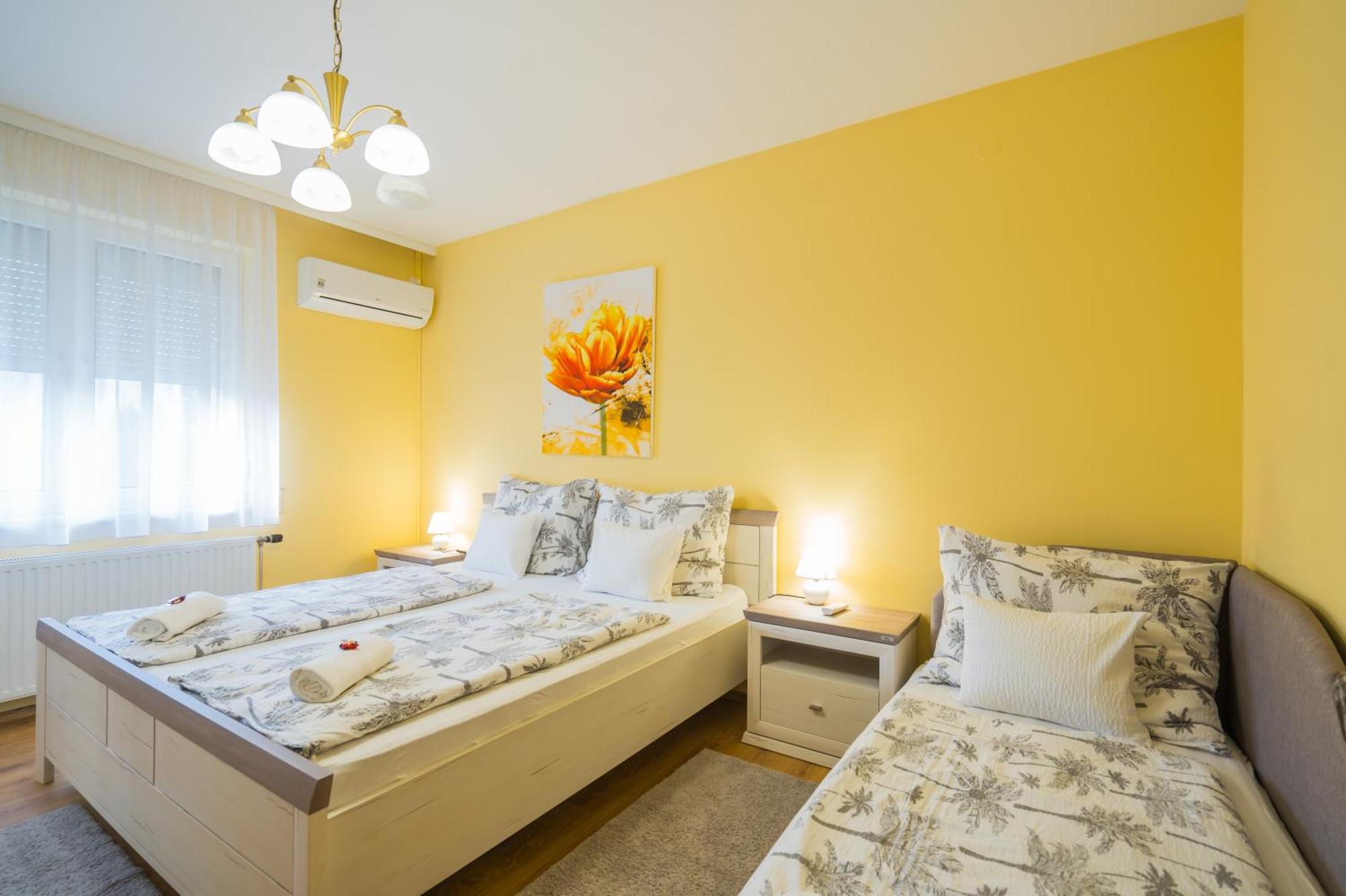 Korponyi Villa Siofok Luaran gambar