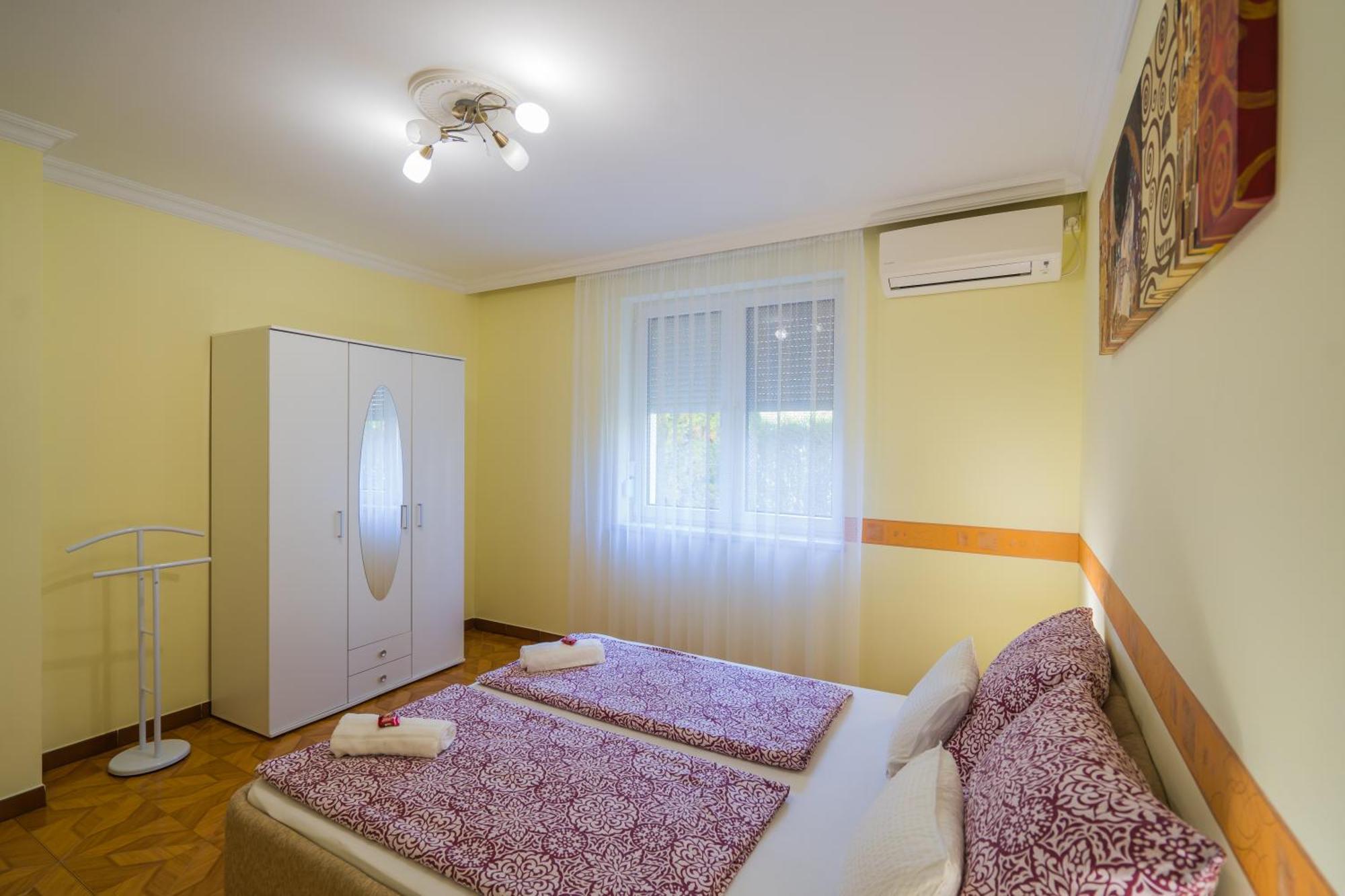 Korponyi Villa Siofok Luaran gambar