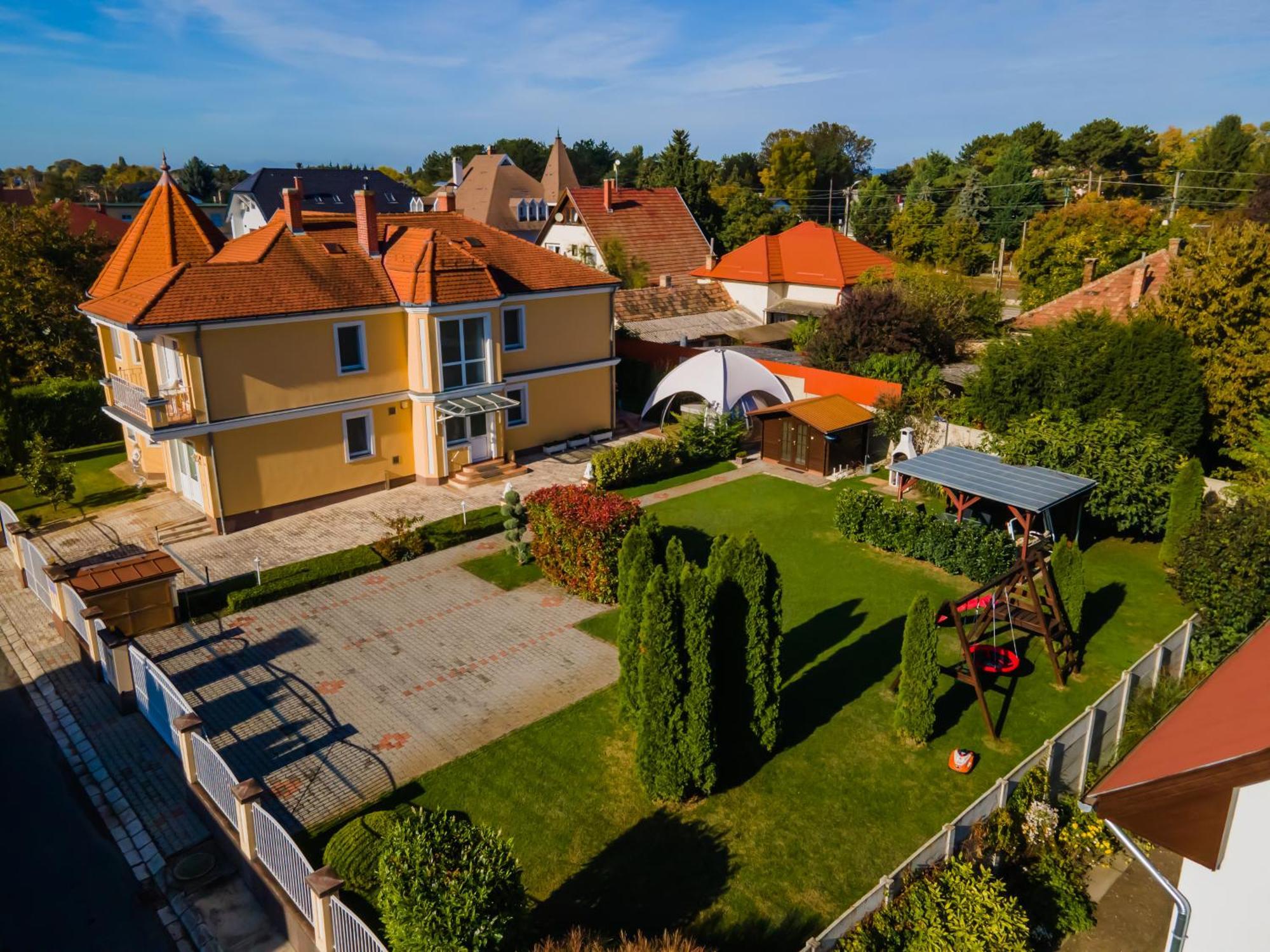 Korponyi Villa Siofok Luaran gambar