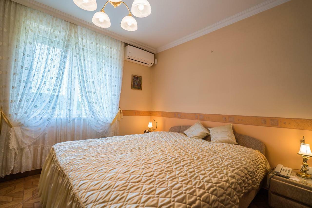 Korponyi Villa Siofok Luaran gambar
